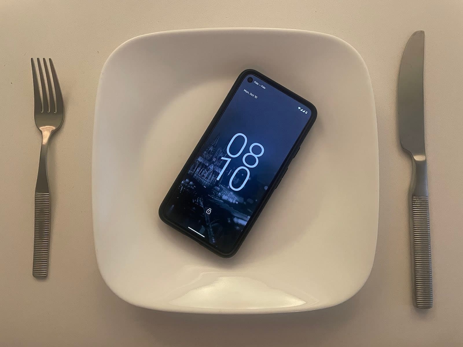 Cover Image for Intermittent Phone Fasting